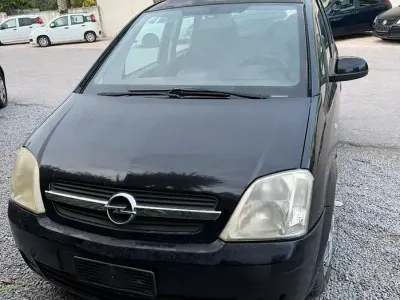 Usado Opel Meriva 101 CV (74 kW) 2005 Negro Monovolumen