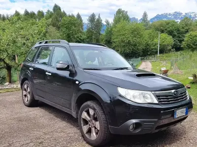 Usata Subaru Forester Trend 147 CV (108 kW) 2010 Nero SUV