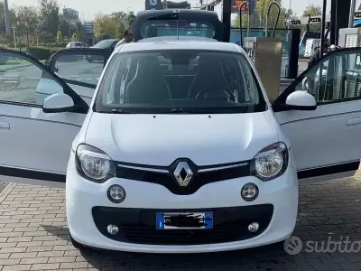 Usata Renault Twingo SE 69 CV (50 kW) 2015 Bianco Utilitaria