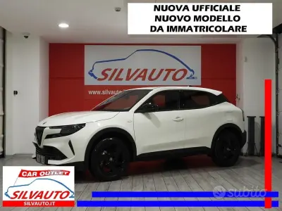 Nuova Alfa Romeo Junior 136 CV (100 kW) 2026 Bianco SUV