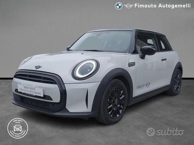 Usata Mini Cooper Classic 136 CV (100 kW) 2022 Bianco / metallizzato Utilitaria