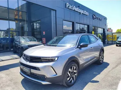 Usata Opel Mokka Elegance 110 CV (80 kW) 2023 Argento SUV