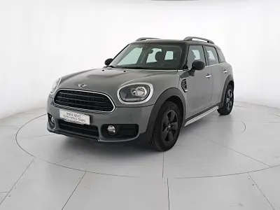 Usata Mini Cooper D Countryman Business 150 CV (110 kW) 2017 Moonwalk grey SUV