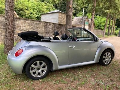 Usata VW New Beetle Cabriolet 75 CV (55 kW) 2003 Grigio Cabrio