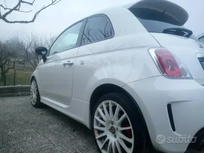Usata Abarth 500 135 CV (99 kW) 2009 Bianco Utilitaria