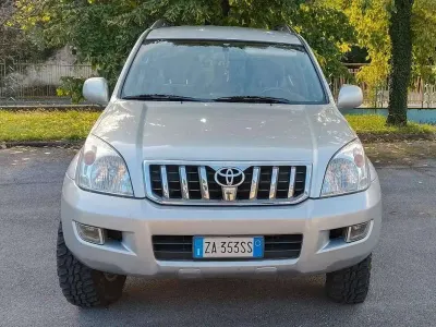 Usata Toyota Land Cruiser Sol 166 CV (122 kW) 2006 Argento SUV