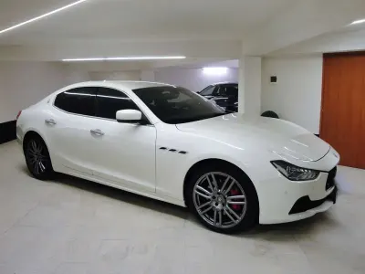 Usata Maserati Ghibli 250 CV (183 kW) 2014 Bianco Berlina