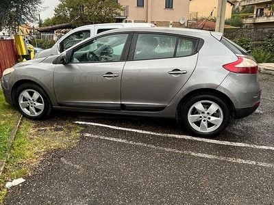 Brugt Renault Mégane 110 HK (80 kW) 2009 Grå Sedan