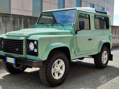 Usata Land Rover Defender 122 CV (89 kW) 2014 Verde SUV