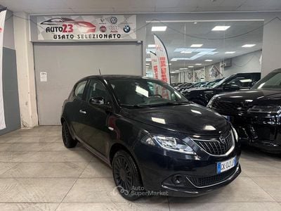 Usata Lancia Ypsilon 69 CV (50 kW) 2022 Nero Utilitaria