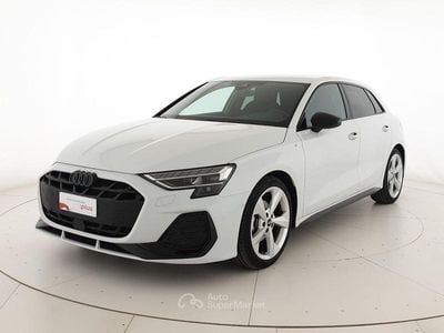 Usata Audi A3 S-Line 150 CV (110 kW) 2025 Bianco ghiaccio metallizzato Berlina
