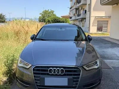 Usata Audi A3 Comfort 110 CV (80 kW) 2015 Grigio Berlina