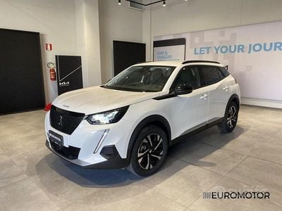Usata Peugeot 2008 Allure 131 CV (96 kW) 2022 Bianco SUV