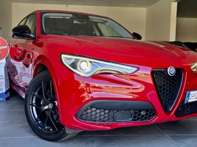 Usata Alfa Romeo Stelvio Sprint 190 CV (139 kW) 2022 Rosso SUV