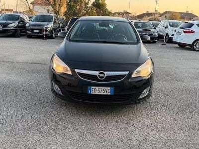 Occasion Opel Astra 110 ch (80 kW) 2011 Noir Berline