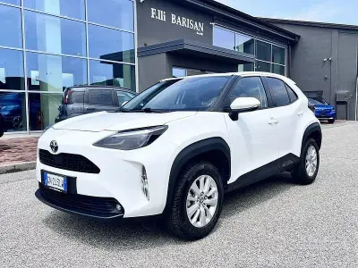 Usata Toyota Yaris Cross Business Edition 116 CV (85 kW) 2023 Bianco SUV
