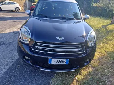 Usata Mini Cooper D 136 CV (100 kW) 2016 Blu/azzurro Utilitaria