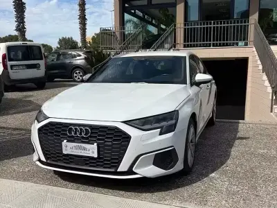 Usata Audi A3 Advanced 116 CV (85 kW) 2022 Bianco Berlina