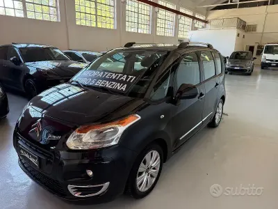 Usado Citroën C3 Picasso Exclusive 95 CV (69 kW) 2011 Negro Monovolumen
