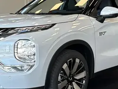 Usata Mitsubishi Outlander P-HEV