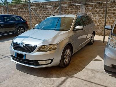 Usata Skoda Octavia G-TEC Executive 110 CV (80 kW) 2016 Grigio Station wagon