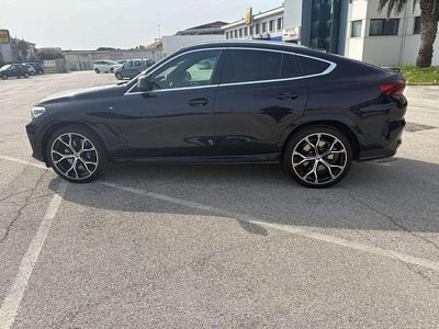 Usata BMW X6 Efficient Dynamics 265 CV (194 kW) 2020 Blu/azzurro SUV