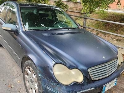 Mercedes C200