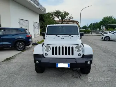 Usata Jeep Wrangler Sahara 200 CV (147 kW) 2014 Bianco SUV