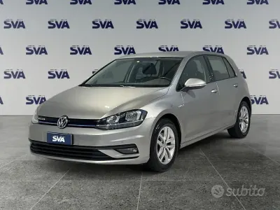 Usata VW Golf VII Trendline 131 CV (96 kW) 2020 Grigio Berlina