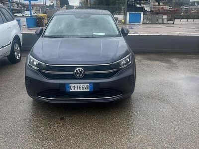 Usata VW Taigo Life 95 CV (69 kW) 2023 Grigio SUV