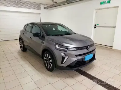Occasion Renault Captur Evolution 101 PK (74 kW) 2024 Grijs SUV