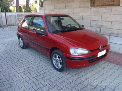 Usata Peugeot 106 S 60 CV (44 kW) 1998 Rosso Utilitaria