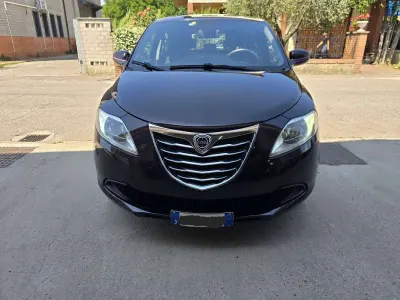 Usata Lancia Ypsilon S 69 CV (50 kW) 2014 Utilitaria
