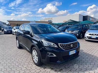 Usata Peugeot 3008 Allure 130 CV (95 kW) 2019 Nero SUV