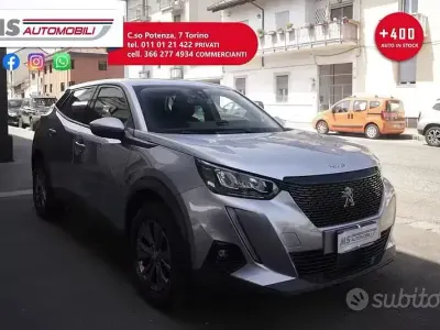 Usata Peugeot 2008 Active 131 CV (96 kW) 2020 Grigio scuro SUV