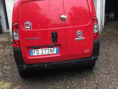 Usata Fiat Fiorino 67 CV (49 kW) 2016 Rosso Monovolume