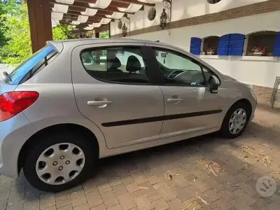 Usata Peugeot 207 73 CV (53 kW) 2008 Grigio Utilitaria