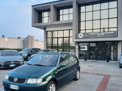Usata VW Polo Comfortline 75 CV (55 kW) 2000 Verde Berlina