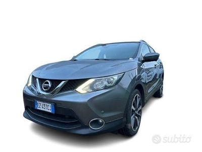 Usata Nissan Qashqai Tekna 131 CV (96 kW) 2015 Grigio SUV