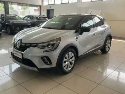 Usata Renault Captur Intens 143 CV (105 kW) 2021 Grigio SUV
