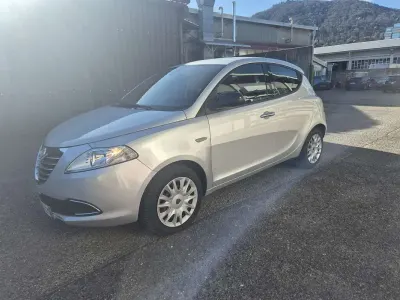 Usata Lancia Ypsilon Silver 69 CV (50 kW) 2012 Utilitaria