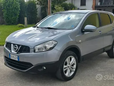 Usata Nissan Qashqai Acenta 110 CV (80 kW) 2011 Grigio SUV