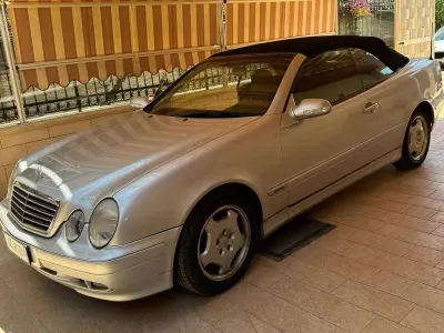 Usata Mercedes CLK200 Elegance 163 CV (119 kW) 2002 Argento Coupé