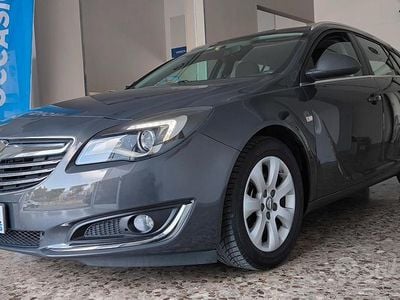 Usata Opel Insignia Business 140 CV (102 kW) 2015 Grigio Station wagon