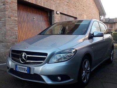 Usata Mercedes B180 2012 Grigio Monovolume