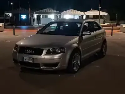 Usata Audi A3 115 CV (84 kW) 2005 Grigio Utilitaria