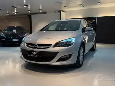 Usata Opel Astra Business 110 CV (80 kW) 2016 Grigio Station wagon