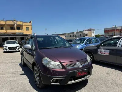 Usata Fiat Sedici Emotion 134 CV (98 kW) 2012 Viola SUV