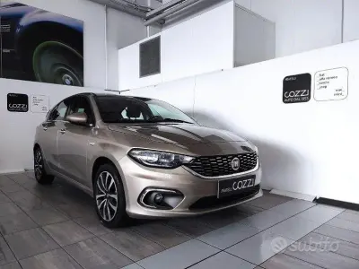 Usata Fiat Tipo 120 CV (88 kW) 2017 Giallo Berlina