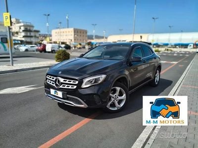 Usata Mercedes GLA200 135 CV (99 kW) 2018 Nero SUV